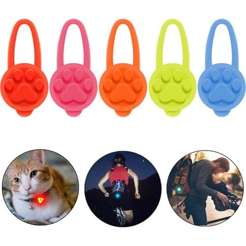 1Pcs Pet LED Pendant Safety Flashing Glow Light Silicone Blinking LED Glow Collar Pendant Pet Dog Puppy Supplies