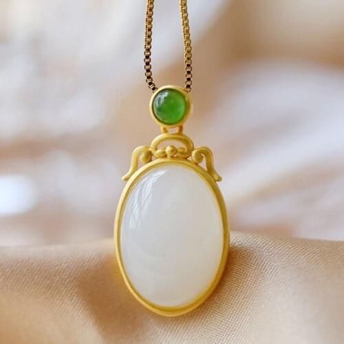 New silver inlaid natural Hetian Chalcedony pendant necklace Chinese style retro palace charm light luxury womens jewelry