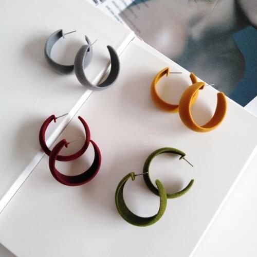 Fashion Hoop Earrings 2020 New Autumn Winter Warm Color Metal With Velvet Earrings Vintage Trendy Jewelry For Women Gilr Gifts
