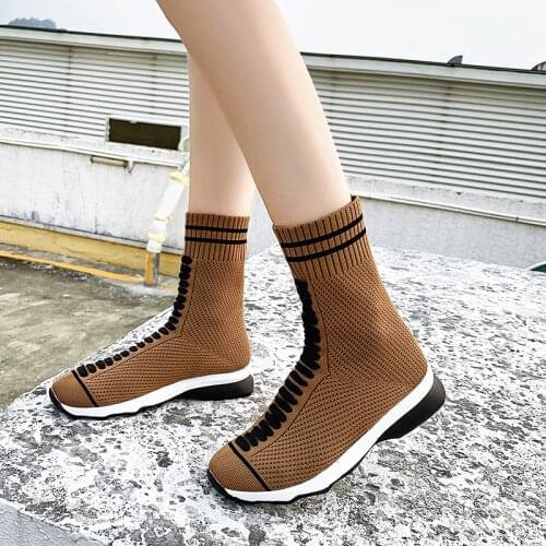 Unisex British boots new 2020 autumn and winter boots fashion Korean version of thin knitted comfortable fashion boots