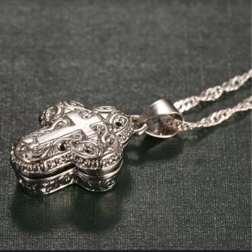 Vintage Silver Plated Cross Necklace Magnet Box Pendant Devout Cross Anniversary Gifts for Men Women Fashion Jewelry Accessories