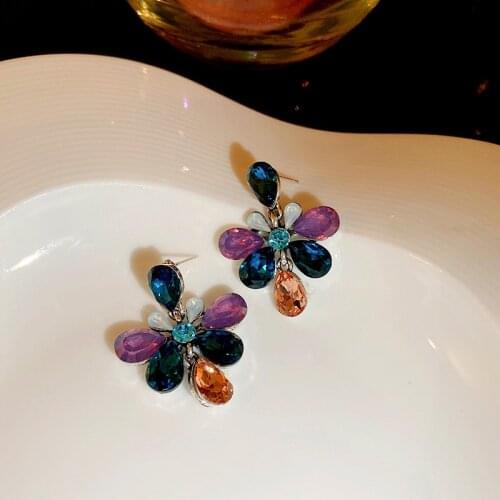 2021 New Korean Sweet Multicolor Crystal Flowers Drop Earrings Fashion Contracted Elegant Temperament Women Earrings Jewelry