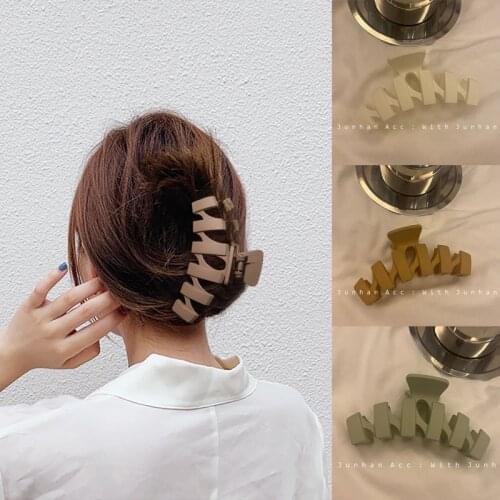 1PC Vintage Hairgrips for Women Claw Hairpin Elegant Colorful Solid Color Hair Claw Clip Girls Hair Barrettes Hair Accessories