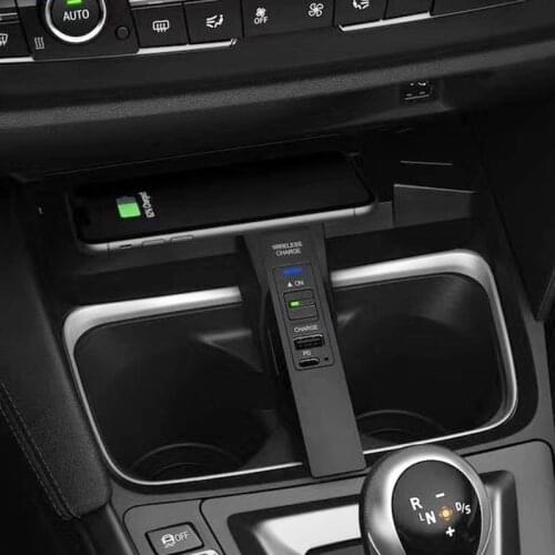 10W car wireless charger for BMW 3 4 Series F30 F31 F32 F33 F34 F35 F36 F80 M3 F80 M4 F82 F83 charging plate panel phone holder