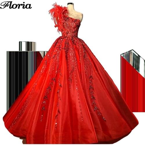 Vestidos Red Feathers Dress Middle East Beaded Evening Muslim Party Gown 2020 Custom Dubai Celebrity Prom Dresses Robe De Soiree