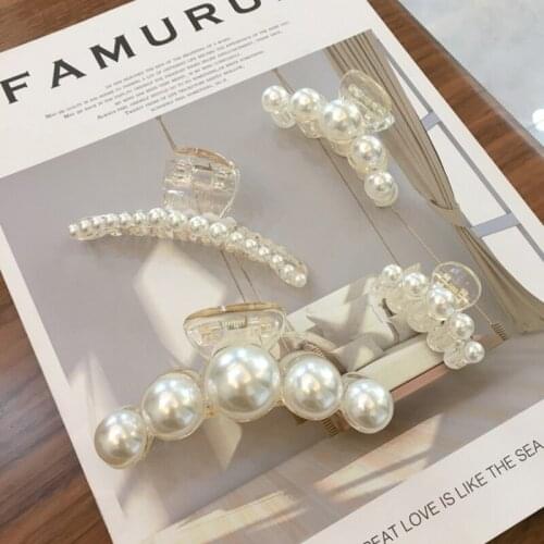 Sweet Korean Version of The Pearl Head Hair Grab Super Temperament Super Fairy Ball Head Princess Head Grab Clip