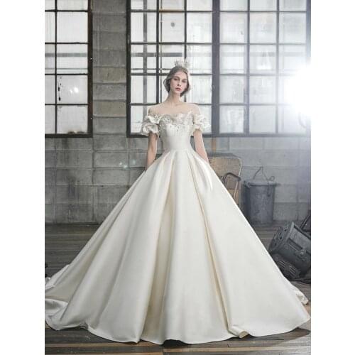 Cover arm trailing temperament main light wedding dress 2021 New Bridal Dress One-shoulder Satin Wedding Dress Flowers