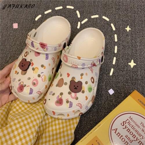 Cute Graffiti Hole Shoes Female Non-Slip Thick-Soled Student Baotou Light Sandals Lady Beach Shoes Home Outdoor Leisure Slippers