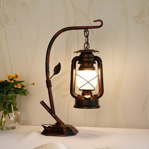 American Country Retro Table Lamp Wrought Iron Desk Lamp Creative Bedroom Kerosene Lamp Antique Coffee Study Bedside Table Lamps
