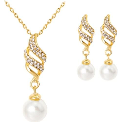 Classic Imitation Pearl Necklace Gold Color Jewelry Set For Women Clear Crystal Elegant Party Fashion Costume Christmas Gift