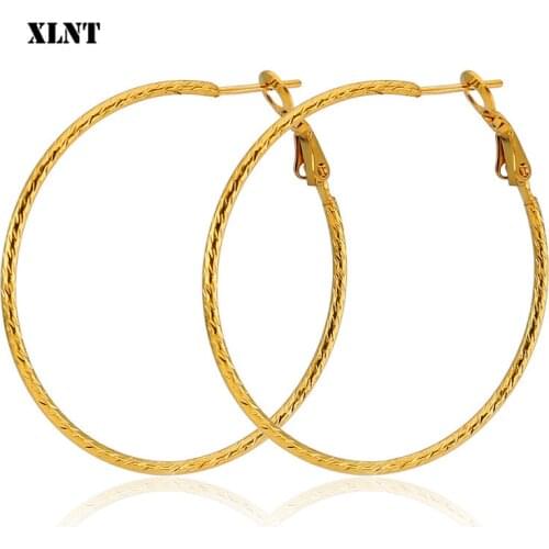XLNT Minimalist Stainless Steel Large Hoop Earrings Female Big Round Circle Buckle Earrings Hoop Ear Rings for Ladies SE134