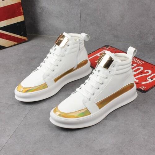 European station spring and autumn new high-top boots Korean version increased leisure simple joker short trendy mens shoes