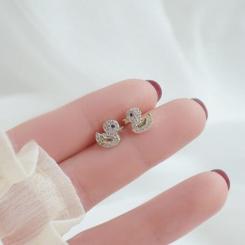South Koreas new design fashion jewelry simple cute little duck zircon earrings student gift womens daily wild earrings