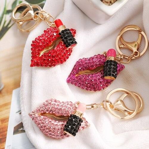 Red Crystal Lips Keychain Pendant Metal Keyring Charm Dimensional Lipstick Bag Key Chain Small Gift Rhinestone Car Accessory