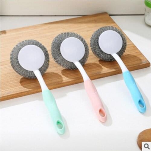 A long handle stainless steel wool brush kitchen hanging strong decontamination cleaning brush to wash the dishes