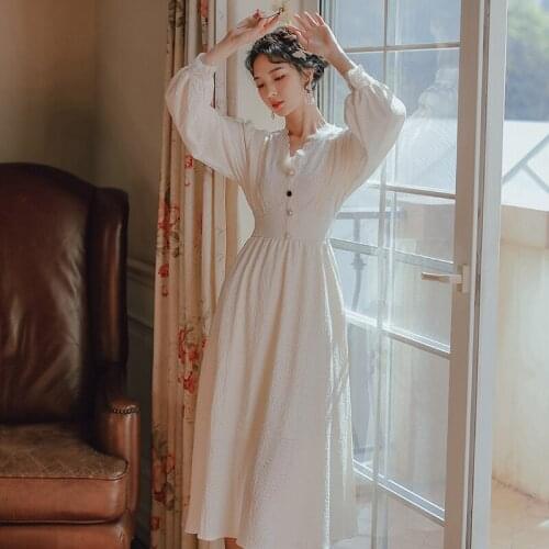 French Gentle Style Dress Autumn 2021 New Lace V-neck Platycodon grandiflorum Mid-length Slim First Love Fairy Maxi Dress