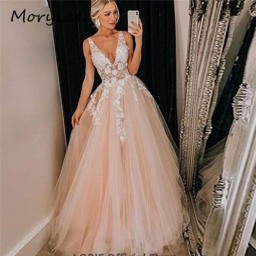 Champagne Evening Dresses V-Neck A-Line Sleeveless Lace Applique Soft Tulle Evening Dresses Backless vestidos de fiesta de noche