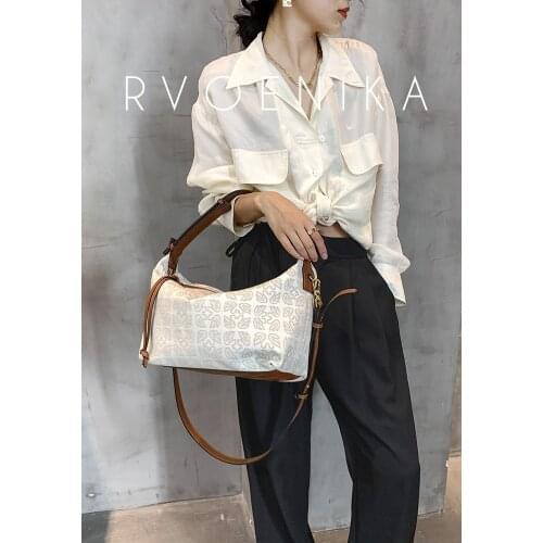 Minority shoulder underarm bag female 2021 new textured canvas jacquard embroidery portable slung lunch box bag