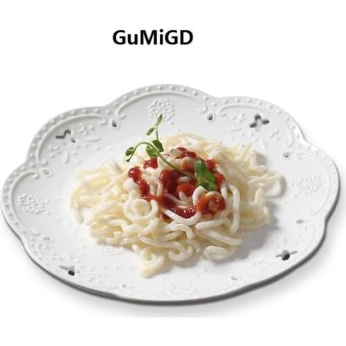 New 2018 White Lace Bone-China Dishes & Plates Round embossed ceramic tableware dessert/fruit /cake plate