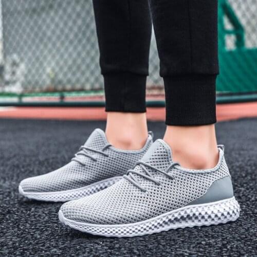 2020 Breathable Mesh Running Shoes For Man Lightweight Summer Outdoor Sports Men Shoes Comfortable homme chaussure sport homme