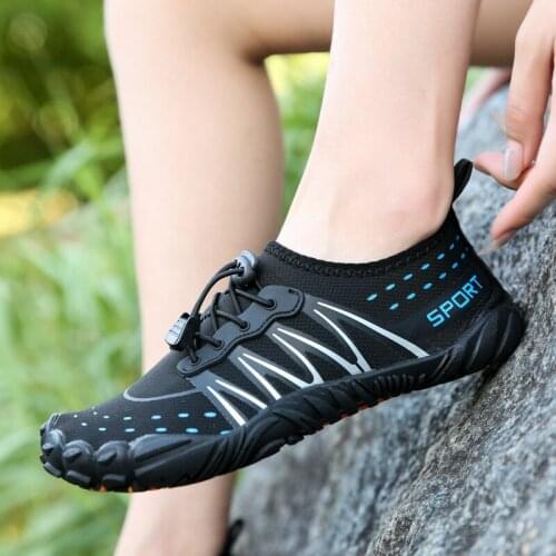 Men Water Shoes Upstream Sneakers Outdoor Hiking Fishing Aqua Beach Shoes Seaside Barefoot Sports Gym Shoes Breathable Plus Size