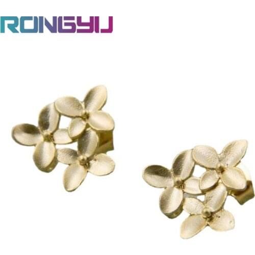 Golden and Silver European Style 14k Gold Earrings Women Simple Small Fresh Flower Earrings Exquisite Fresh Wedding Jewelry