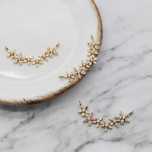 2021 New True Gold Plated Copper Zircon Two Holes Flower Necklace Pendants DIY Earring Charms Jewelry Making Accessory