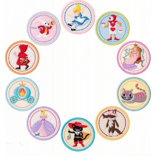 Maxsin 1 Pcs High Quality Embroidered Cute Cartoon Sticker Garment Accessories Clothes Patches Decorative Appliques DIY