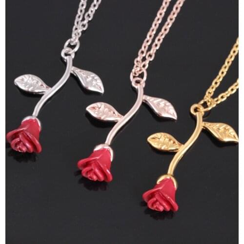 2019 Charm Romance Red Rose Pendant Necklace 3 Color Charm Female Lovely Plant Flower Vlavicle Chain for Women Birthday Gift