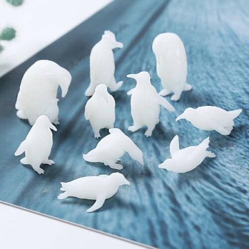 3 Pcs/Set Soft Plastic Penguin Models Epoxy Landscape Filling Material 3D Mini Animals Modeling Resin Jewelry Filler DIY