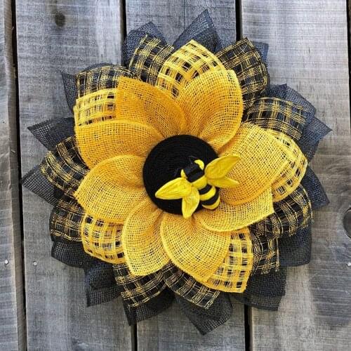 Bee Sunflower Wreath Hanging Ornaments For Front Door Decor Artificial Flower Wedding Bedroom Wall Window Decoration