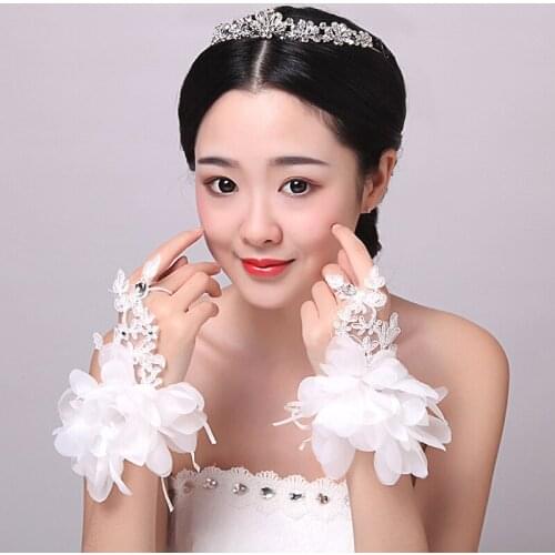 Fashion Flower Princess Girl Gloves Fingerless Wedding Gloves Lace Beaded Short Design Gloves For Bridal Wedding Accessories