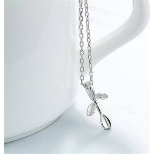 New Simple Popular Leaf Pendant Student 925 Sterling Silver Jewelry Literary Fashion Three Leaves Necklaces N190