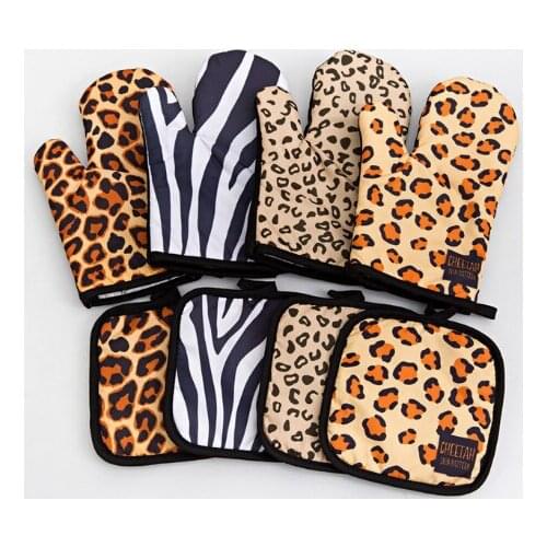 Kitchen Gloves Insulation Leopard Pattern Pad Cooking Microwave Gloves Baking BBQ Oven Potholders Oven Mitts Potholder Pad