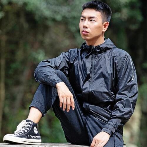 ROCKBROS Cycling Waterproof Raincoat Men Breathable Reflective Hooded coat Portable Outdoor Sport Cycling Equipment