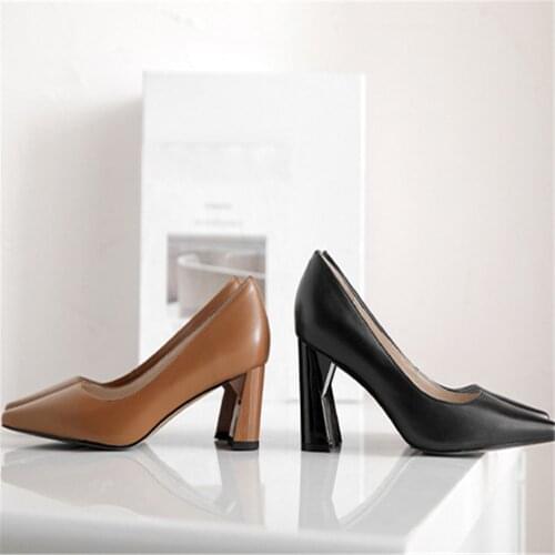 2021 New Pointed Toe Womens High Heels Genuine Leather Shoes Luxury Brand Designer Pumps Hot Sell Ladies Wedding Shoes