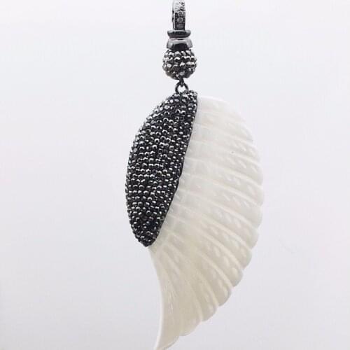 5 Pcs Natural Fashion Shell Sculpted Feather Pearl Pendant With Crystal Zircon Beads Wing Leaf Shape Jewelry Pendant