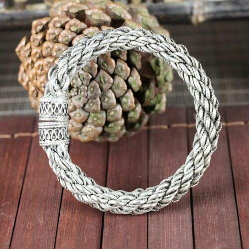 China Old Tibetan Silver Carved Double Headed Bracelet Man Woman Gift Decoration