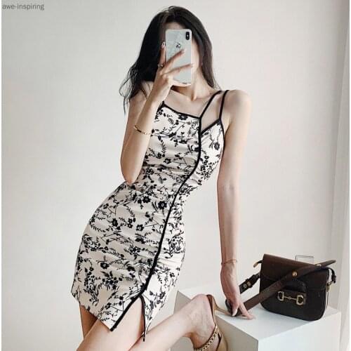 2021 Summer New Split Sexy Slim Improved Dress Slim Fashion and Generous Temperament Pleated Floral Sling Waist