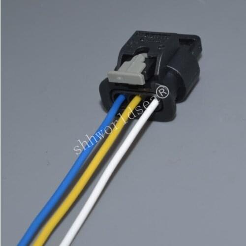 Shhworldsea 3Pin Parking Sensor Plug Connector For VW GOLF PASSAT For Audi A1 A3 A4 A6 A7 Q5 Q7 R8 TT Seat Skoda 4F0973703