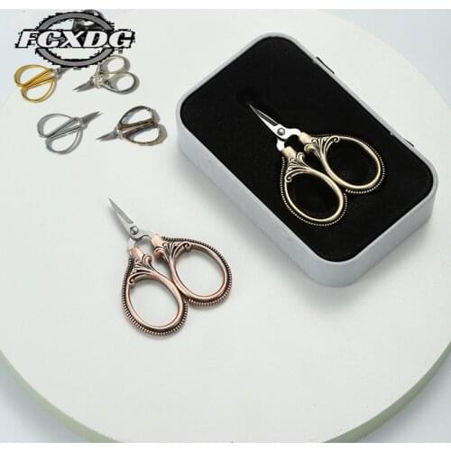 Advanced Tin Box Packaging Stainless Steel Antique Scissors Super Cute Vintage Mini Scissors for Sewing Cross Stitch Scissors
