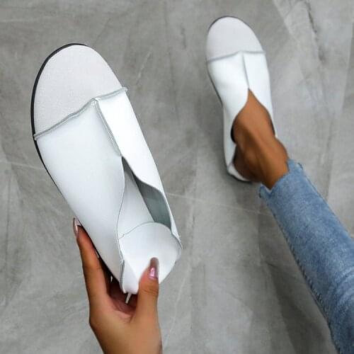 XDA Women's Moccasins