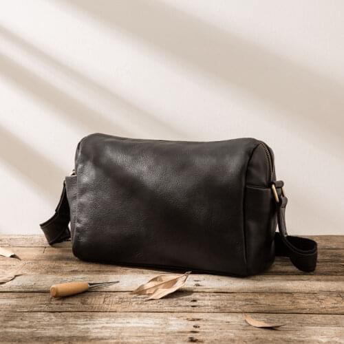 Mens Leather Shoulder Messenger Bag Retro Handmade Messenger Bag Casual Back Pack Tide Bag Vintage Soft Men Genuine Leather