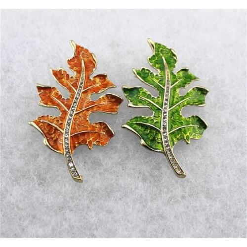Vintage brooch transparent drop oil maple leaf simple leaf personality couple brooch wear all seasons
