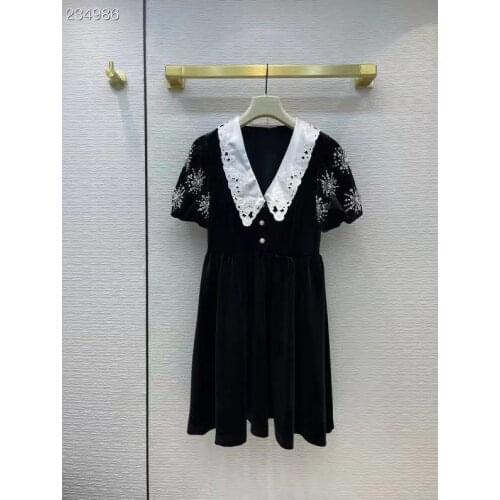 New 2021 Autumn Winter Fashion Runway Mini Velvet Dress Women Short Sleeves Diamonds Elegant Black Dress