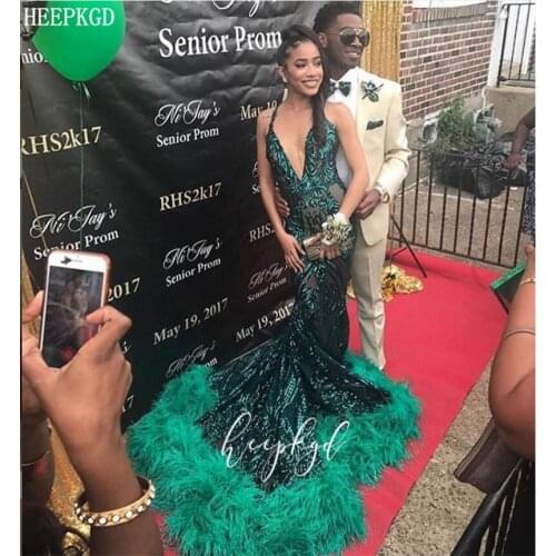 Sparkly Mermaid Sequin Prom Dresses With Feathers V Neck Spaghetti Straps Sexy Black Girls Graduation Dress Plus Size Party Gown