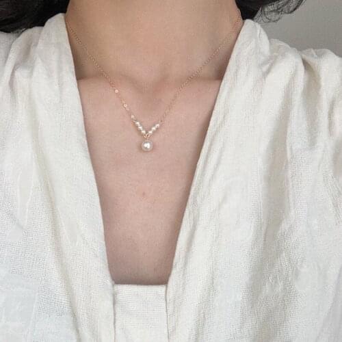 Fashion Gold Color Imitation Pearl Pendant Necklace for Women Clavicle Chain 2020 Trendy Jewelry Short Necklaces Female Delicate
