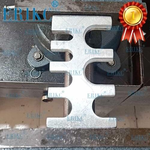 ERIKC Injector Clamping tool E1024132 Common Rail Injector Disassemble Dismounting Frame Tool for BOSCH DENSO DELPHI