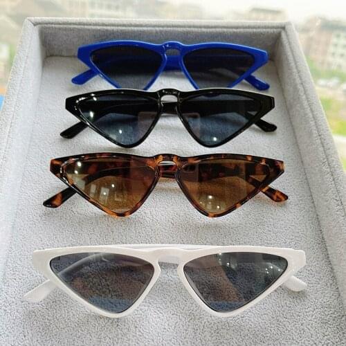 Fashion Womens Sunglasses Vintage Triangle Small Box Cats Eye Sun Glases Trending Luxury Designer Driving Decorative Glasses