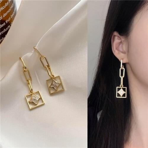 2020 new high-quality European and American square pendant earrings long chain French retro earrings temperament gift for women